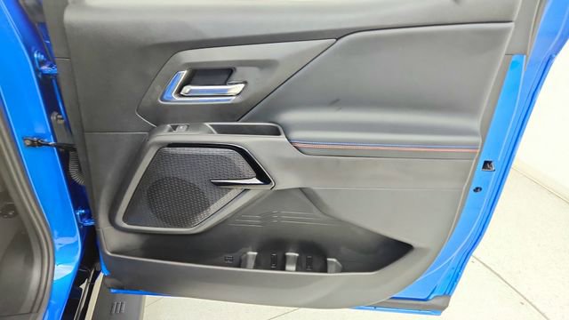 Used 2025 Chevrolet Silverado EV RST image 31