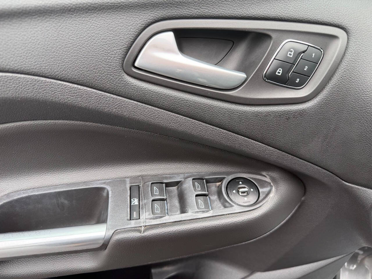 Used 2013 Ford Escape SEL AWD/4WD image 19