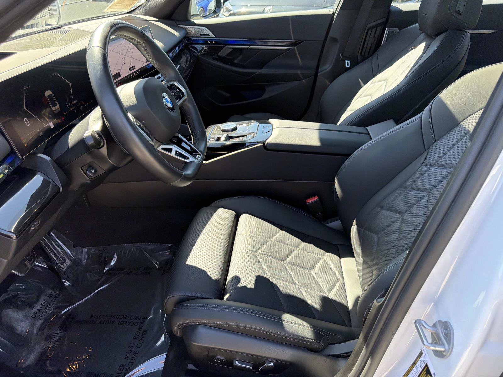 Used 2026 BMW 540i xDrive w/ M Sport Package AWD/4WD image 15