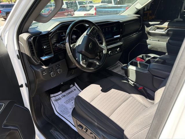 Used 2023 Chevrolet Silverado 1500 RST w/ Redline Edition AWD/4WD image 14