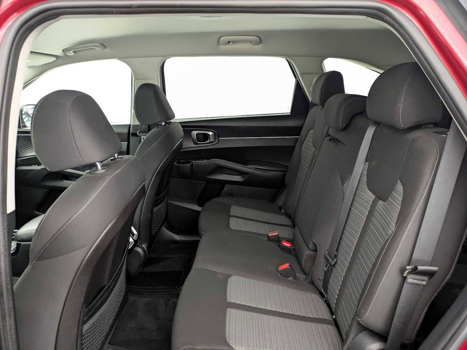 Used 2022 Kia Sorento LX image 20