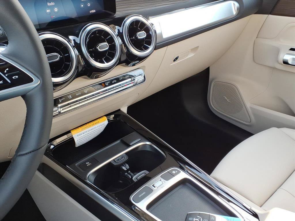 New 2026 Mercedes-Benz GLB 250 4MATIC image 18