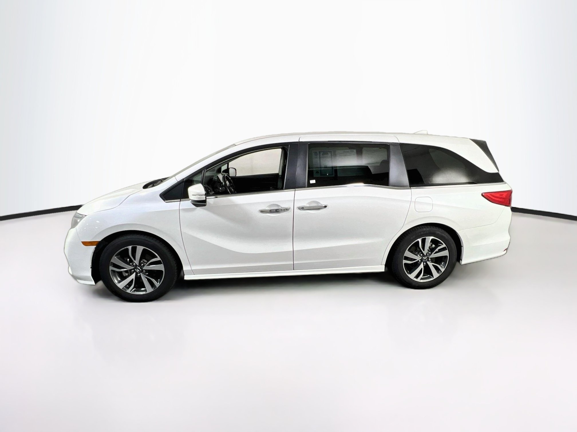 Used 2023 Honda Odyssey Touring image 8