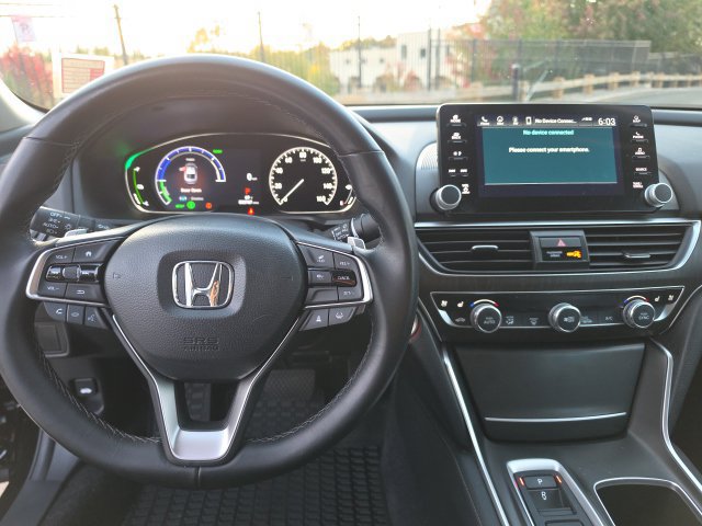 Used 2022 Honda Accord Touring image 12