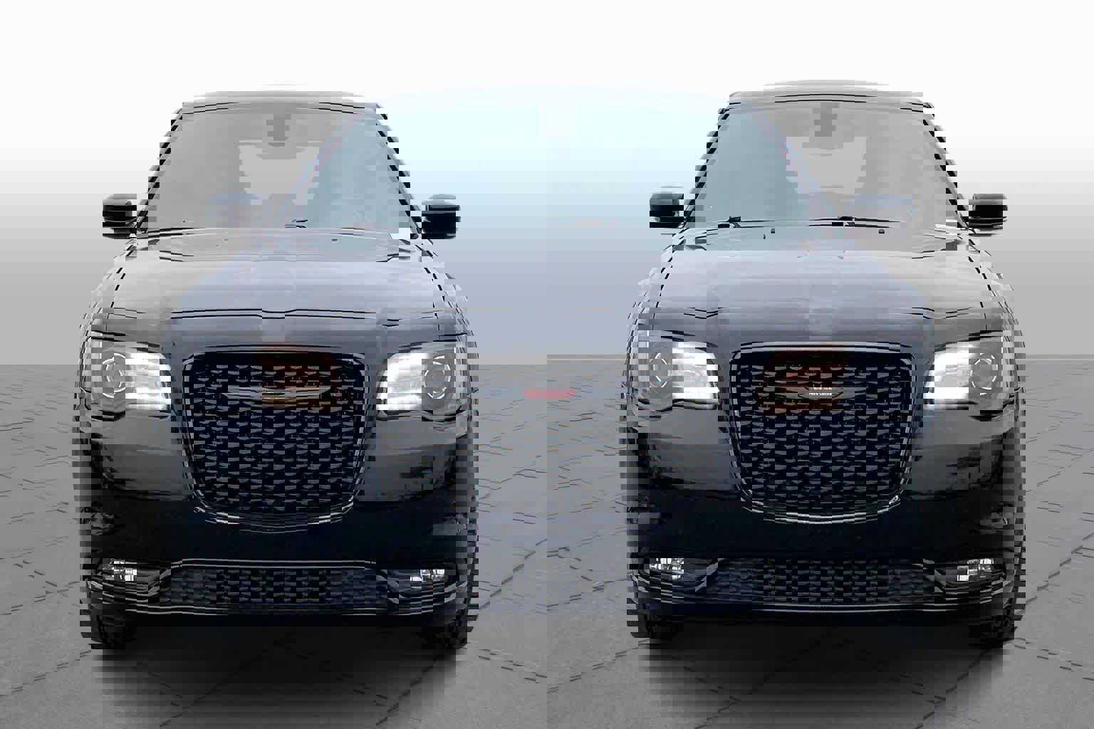 Used 2021 Chrysler 300 S image 3