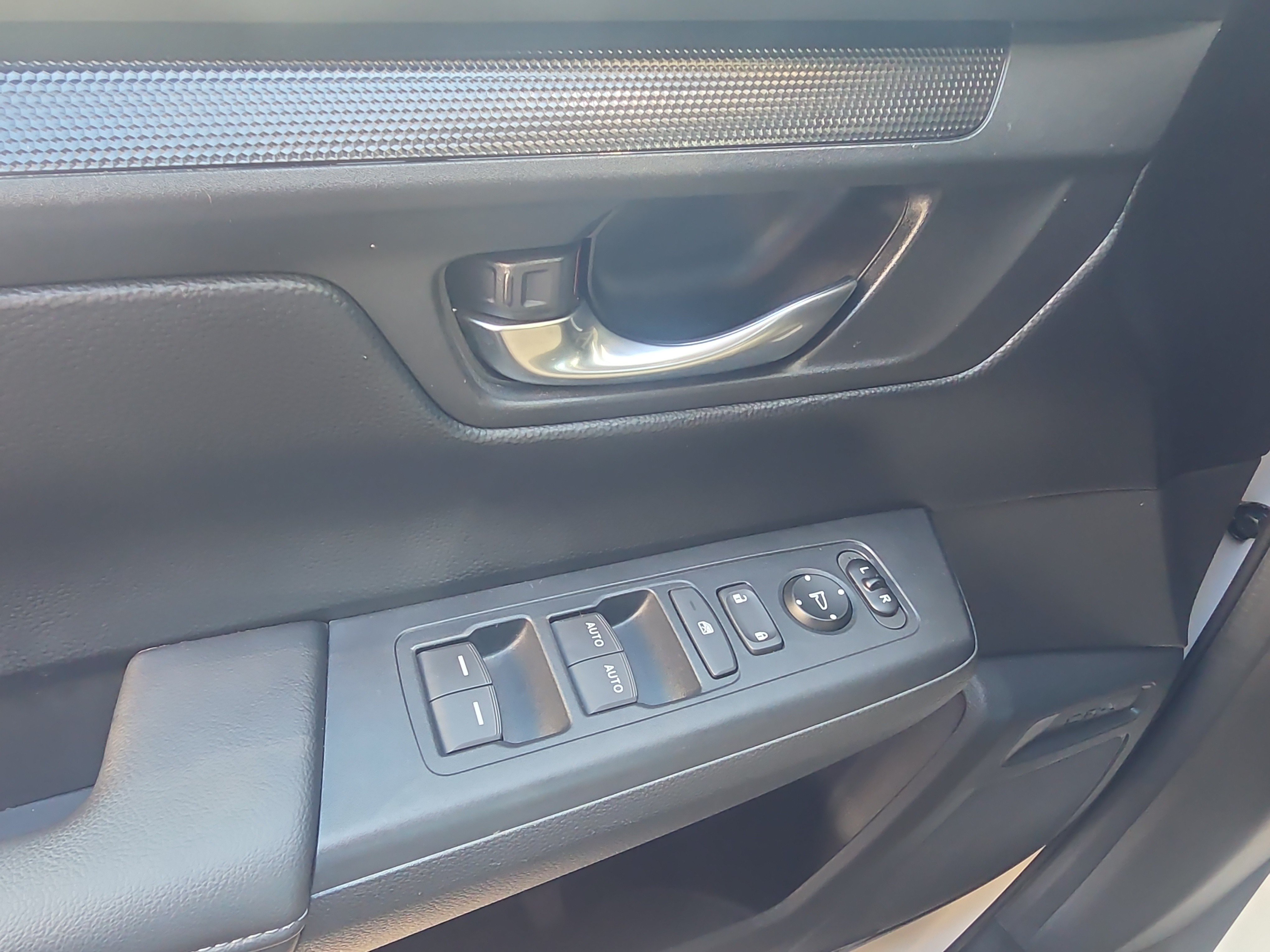 Used 2024 Honda CR-V EX image 30