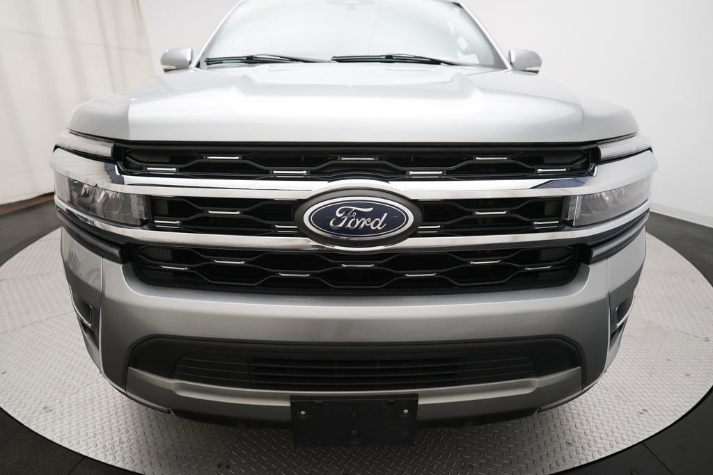 Used 2024 Ford Expedition Limited image 22
