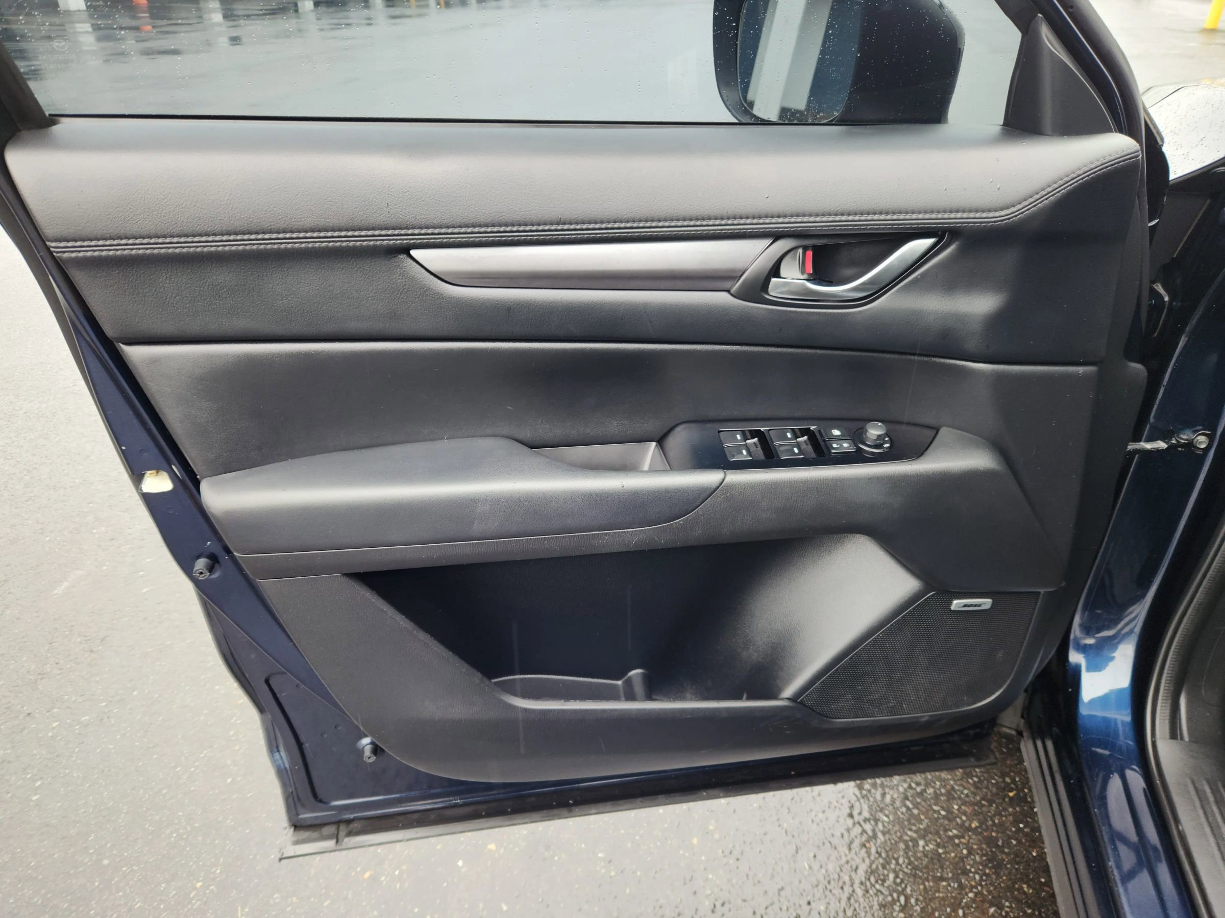 Used 2019 MAZDA CX-5 Touring image 7