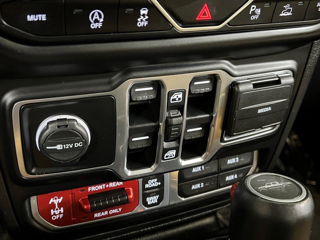 Certified 2020 Jeep Gladiator Rubicon image 38