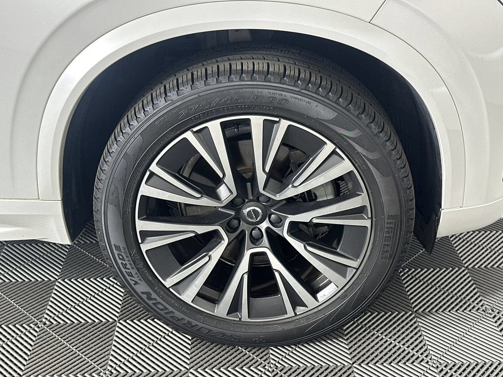 Used 2021 Volvo XC90 T5 Momentum w/ Climate Package FWD image 12