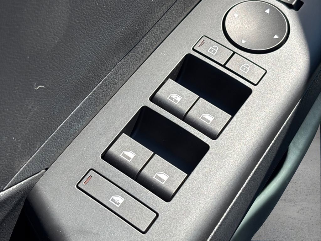 Certified 2026 Hyundai Kona SE image 22