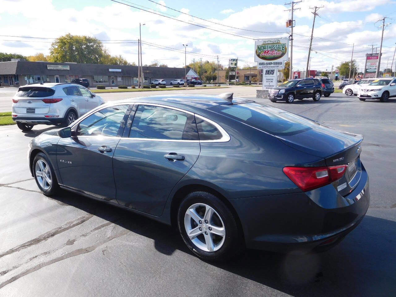 Used 2019 Chevrolet Malibu LS image 3