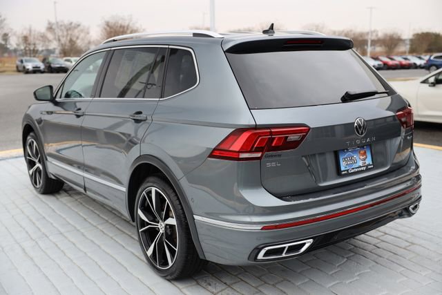 Used 2023 Volkswagen Tiguan SEL R-Line AWD/4WD image 3