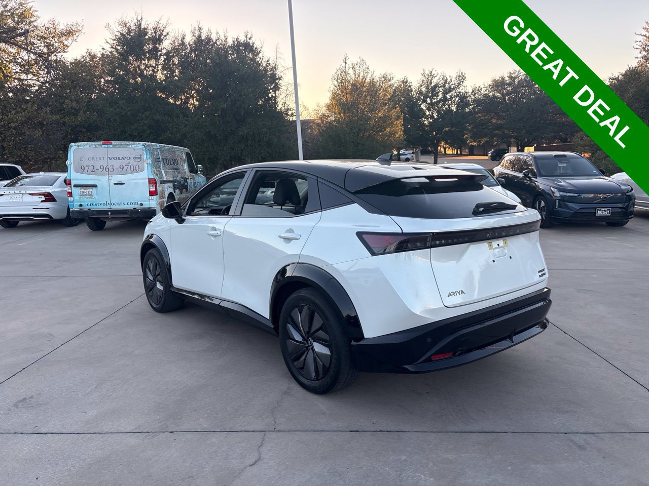 Used 2024 Nissan Ariya AWD image 9