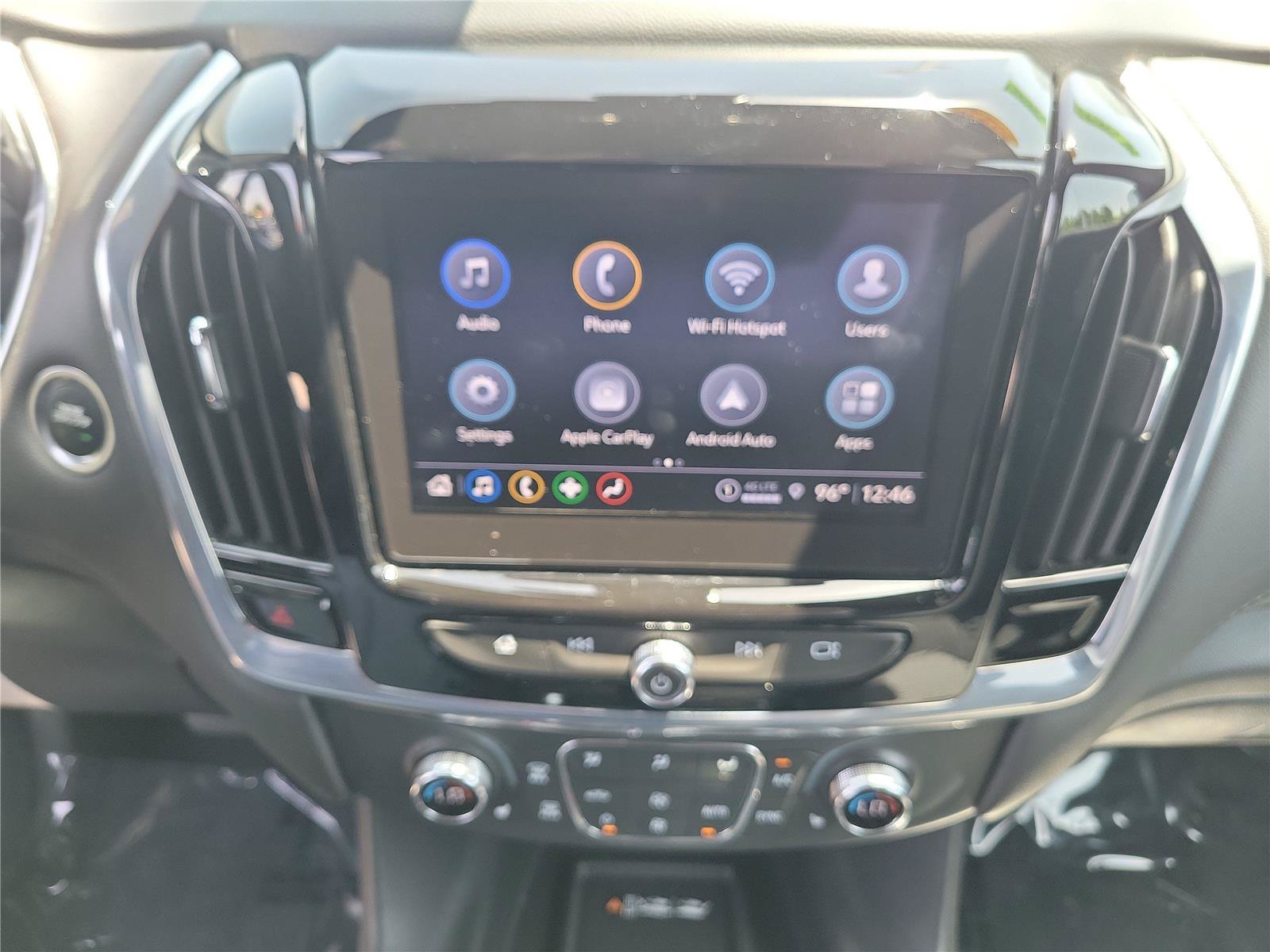 Used 2022 Chevrolet Traverse LT FWD image 29