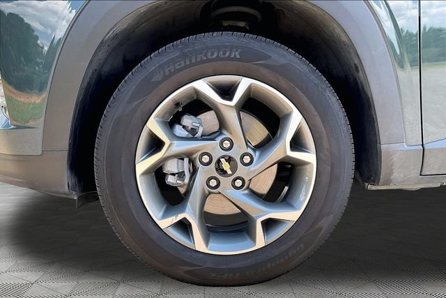 Used 2025 Chevrolet Trax LT FWD image 20