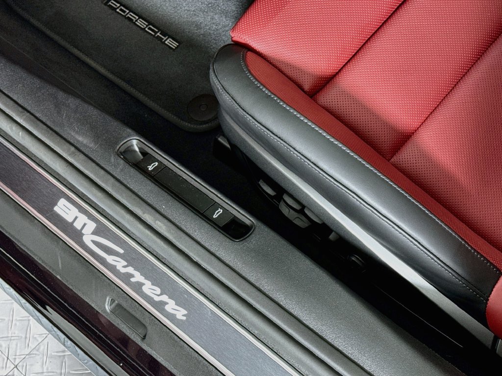Certified 2026 Porsche 911 Carrera RWD image 27