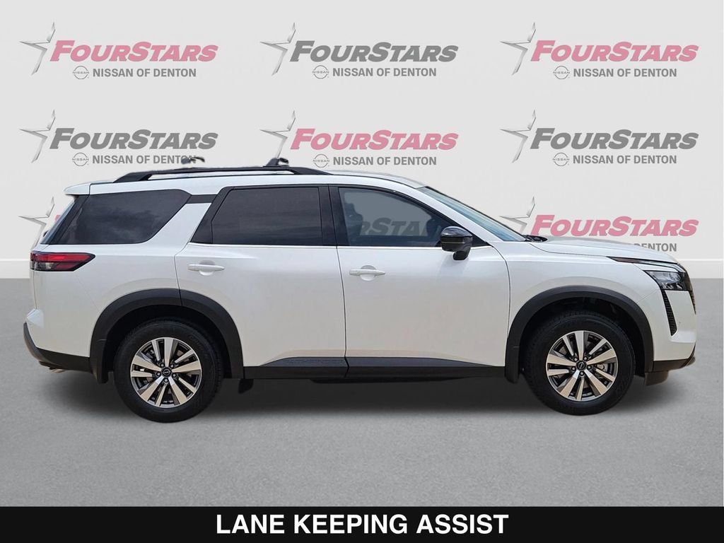 New 2026 Nissan Pathfinder SL FWD image 3