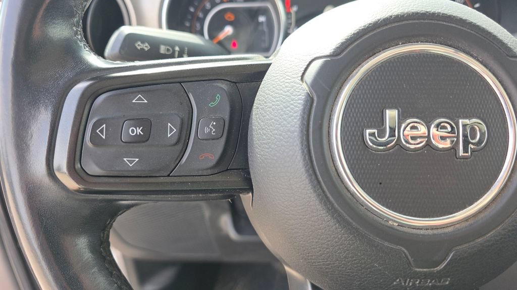 Used 2018 Jeep Wrangler Unlimited Sport S AWD/4WD image 16