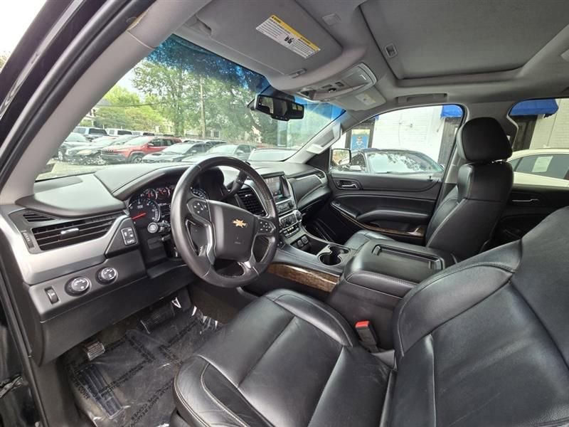 Used 2015 Chevrolet Suburban LT image 8