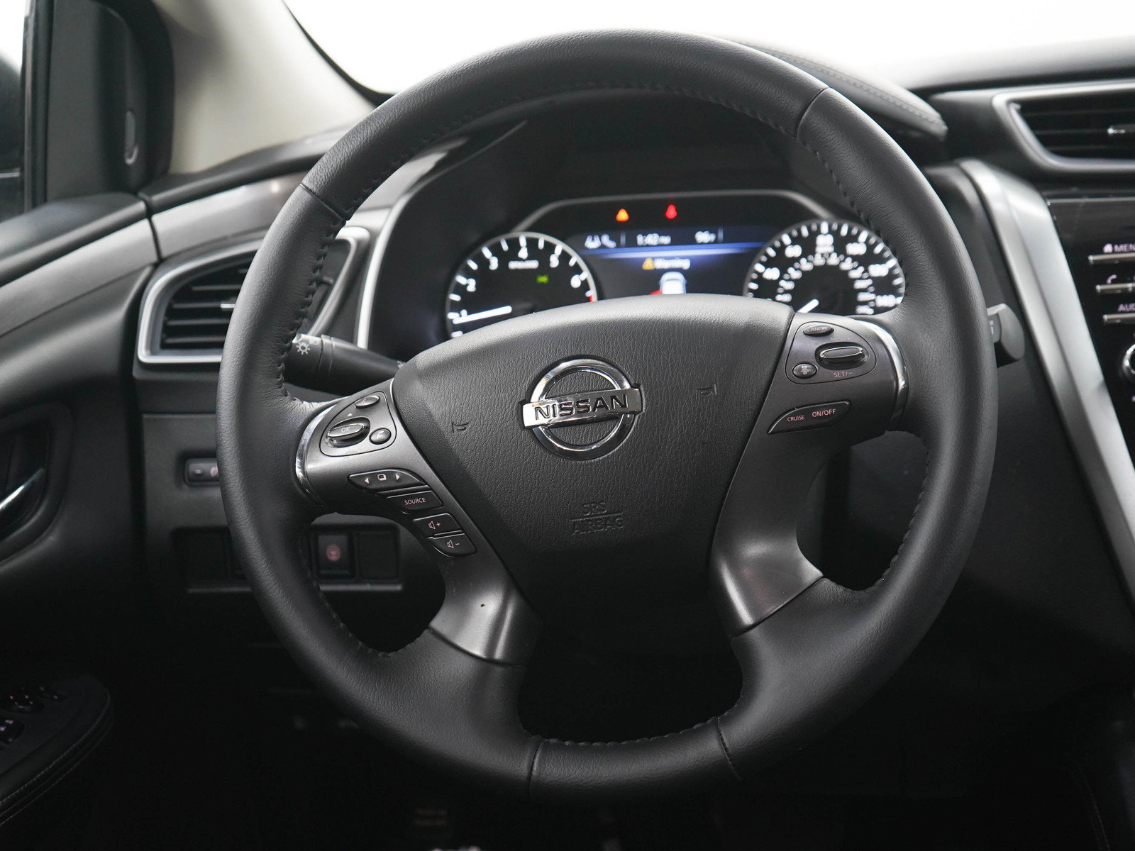 Used 2020 Nissan Murano SV AWD/4WD image 16