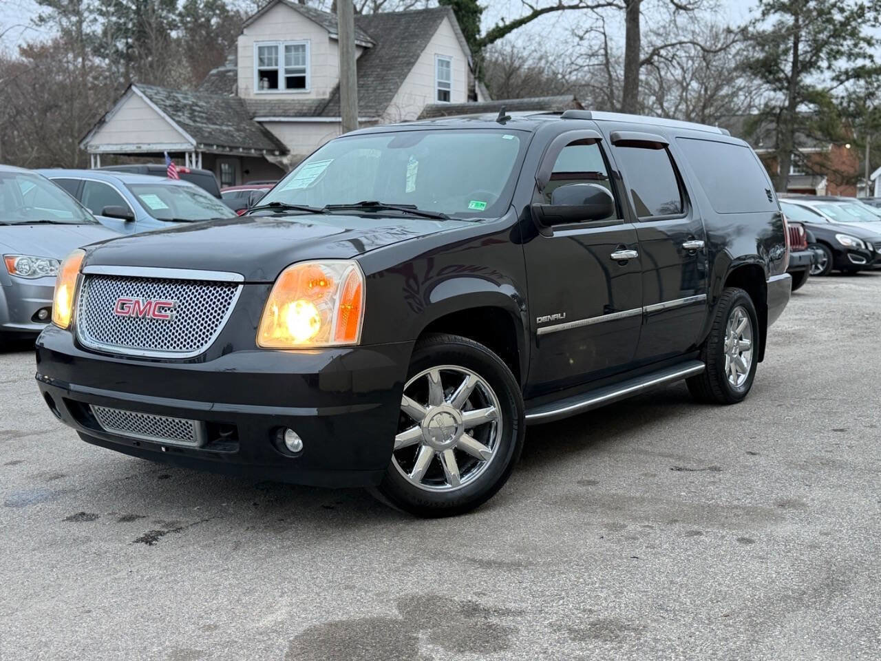 Used 2012 GMC Yukon XL Denali AWD/4WD image 3