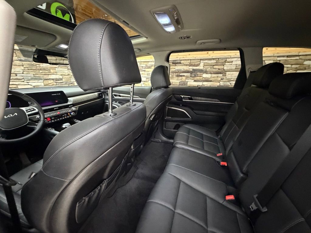 Used 2025 Kia Telluride EX image 24