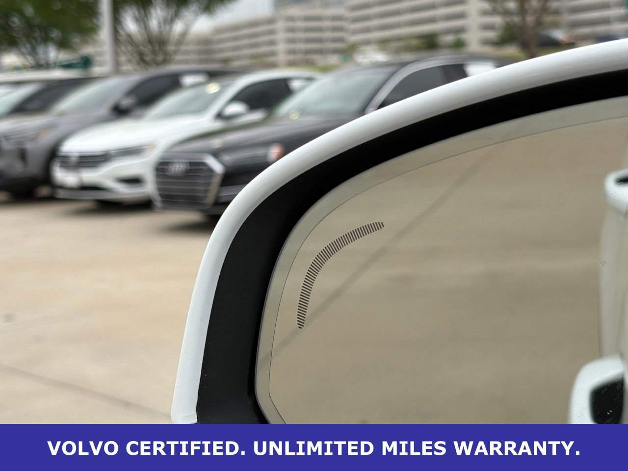 Certified 2025 Volvo XC40 B5 Core AWD/4WD image 12