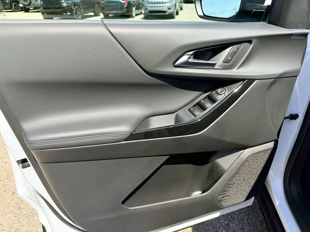 Used 2026 Chevrolet Equinox LT FWD image 16