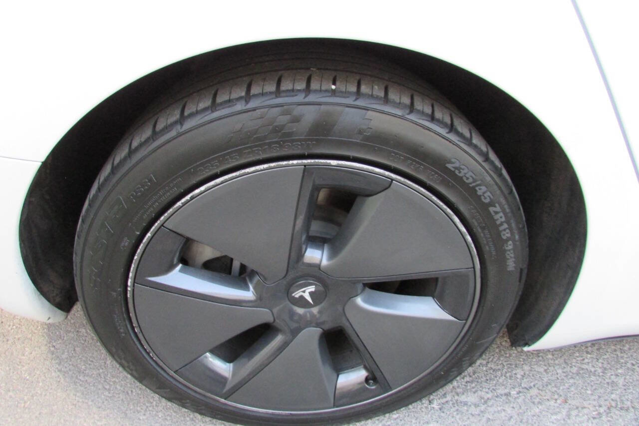 Used 2021 Tesla Model 3 Standard Range Plus image 46