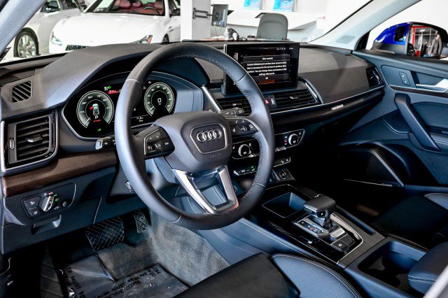 Used 2024 Audi Q5 e Premium Plus image 13