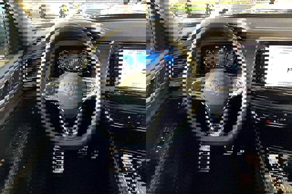 New 2026 Volkswagen Atlas SEL Premium R-Line image 4