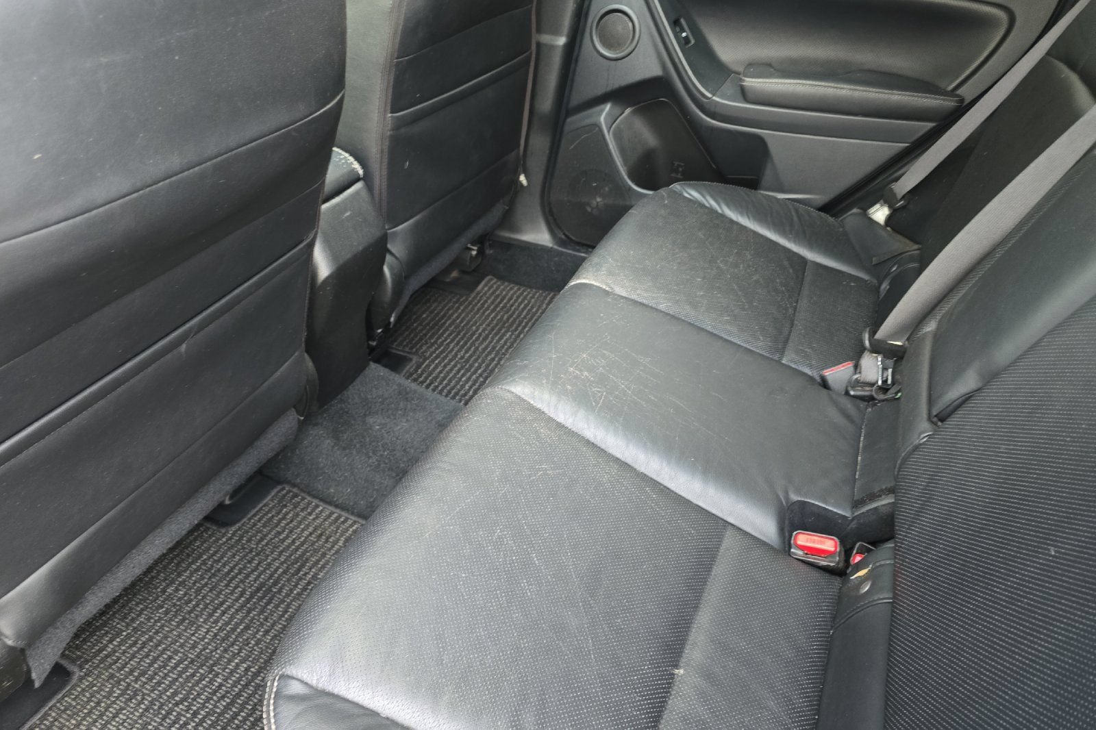 Used 2014 Subaru Forester 2.5i Touring w/ Popular Package #1 AWD/4WD image 9