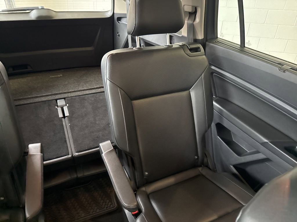 Used 2019 Volkswagen Atlas SE w/ Panoramic Sunroof Package image 16