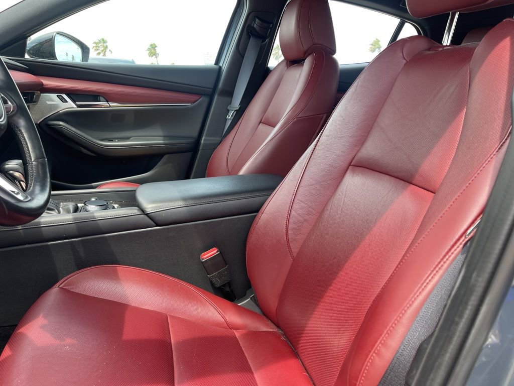 Certified 2023 MAZDA MAZDA3 Hatchback w/Premium Plus Pkg image 8