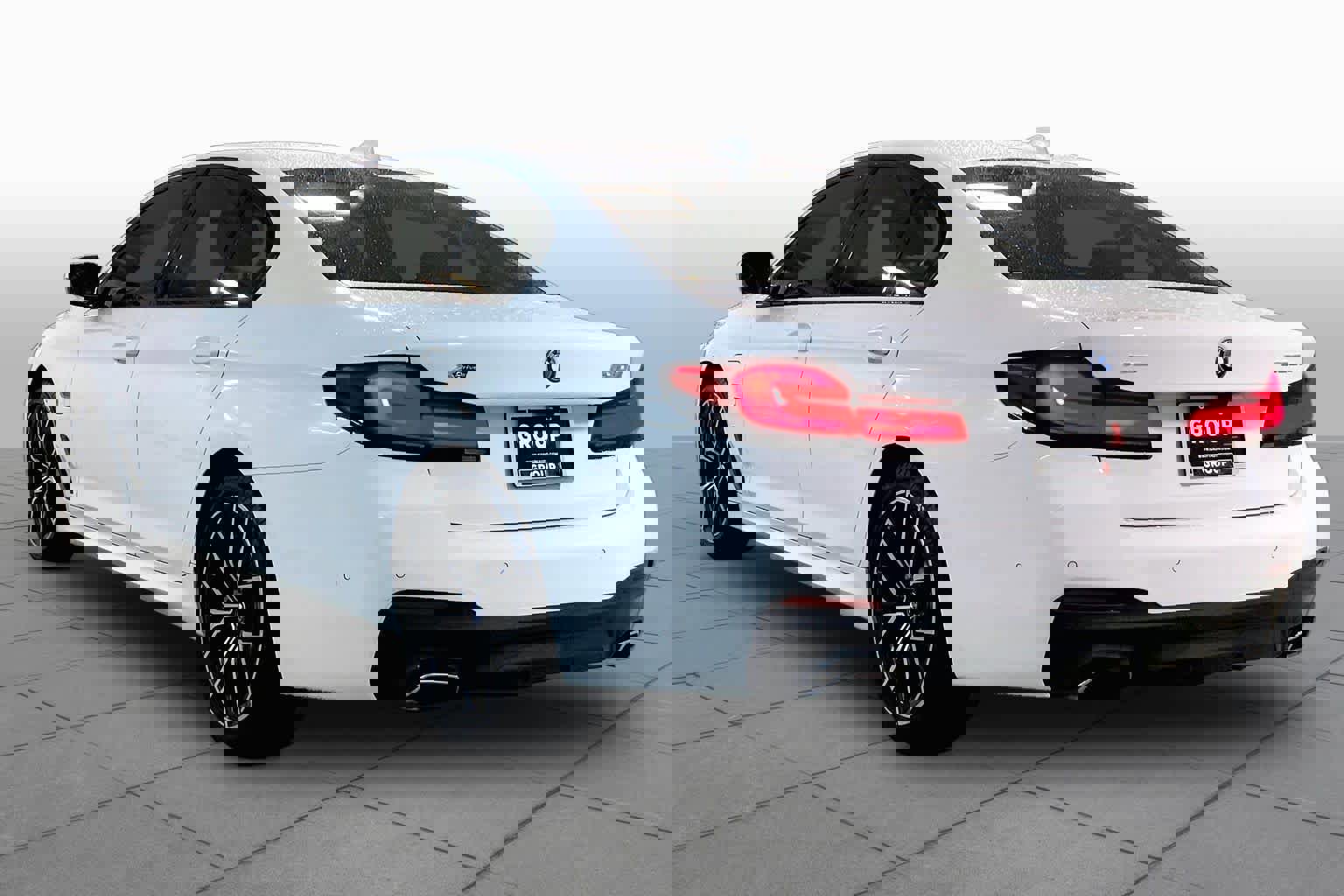 Certified 2023 BMW 530e xDrive w/ Premium Package image 11