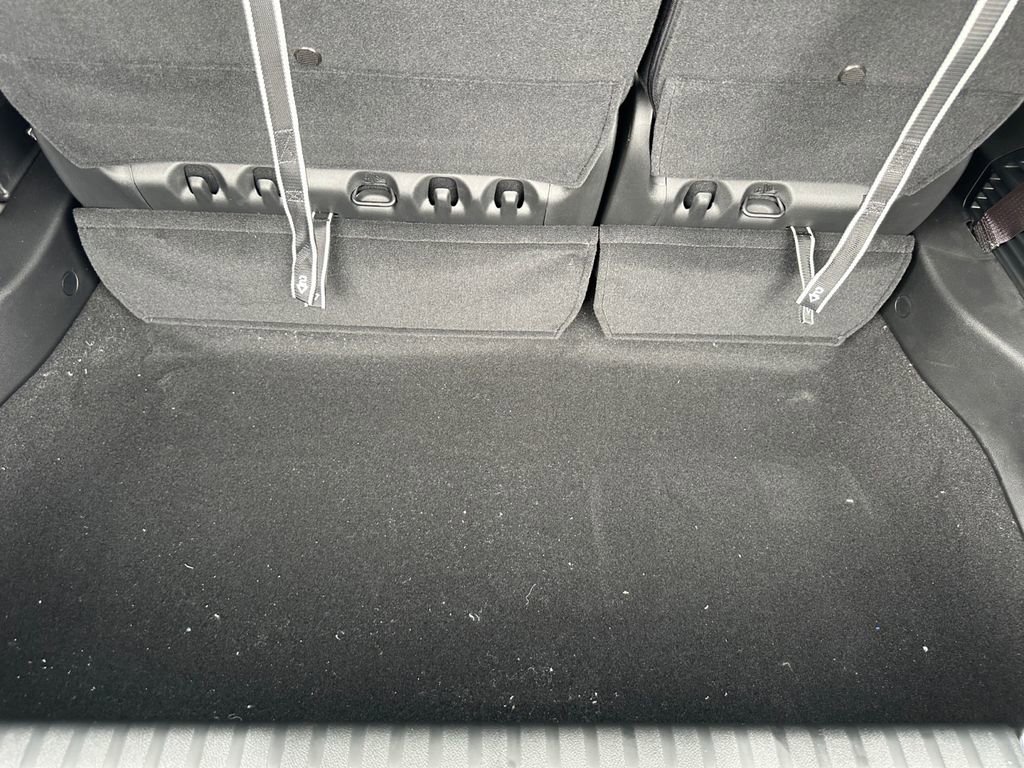 New 2025 Chrysler Pacifica Select image 17