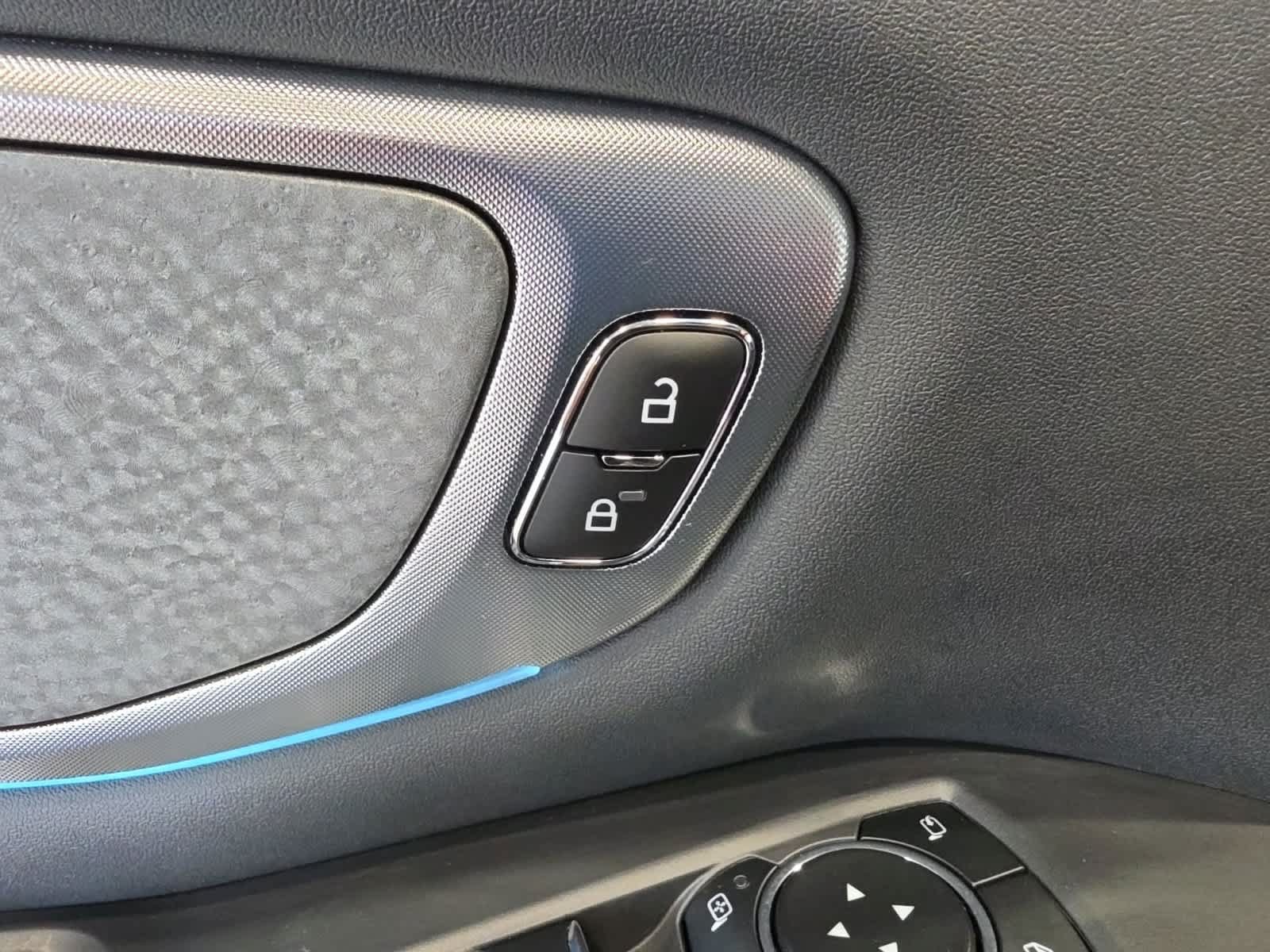 Used 2025 Ford Expedition Tremor AWD/4WD image 24
