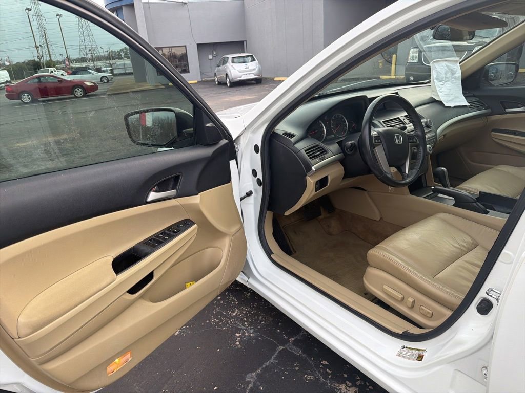 Used 2011 Honda Accord SE image 17