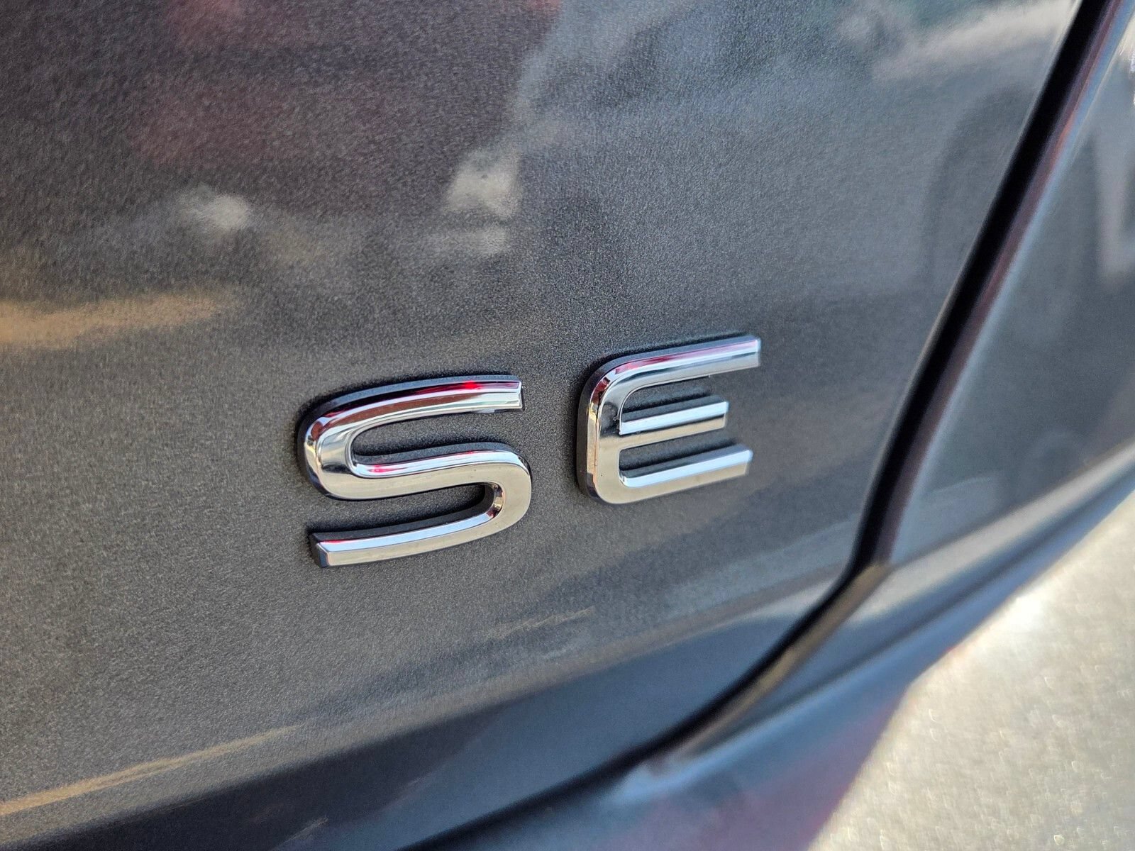 Used 2024 Volkswagen Jetta SE FWD image 12