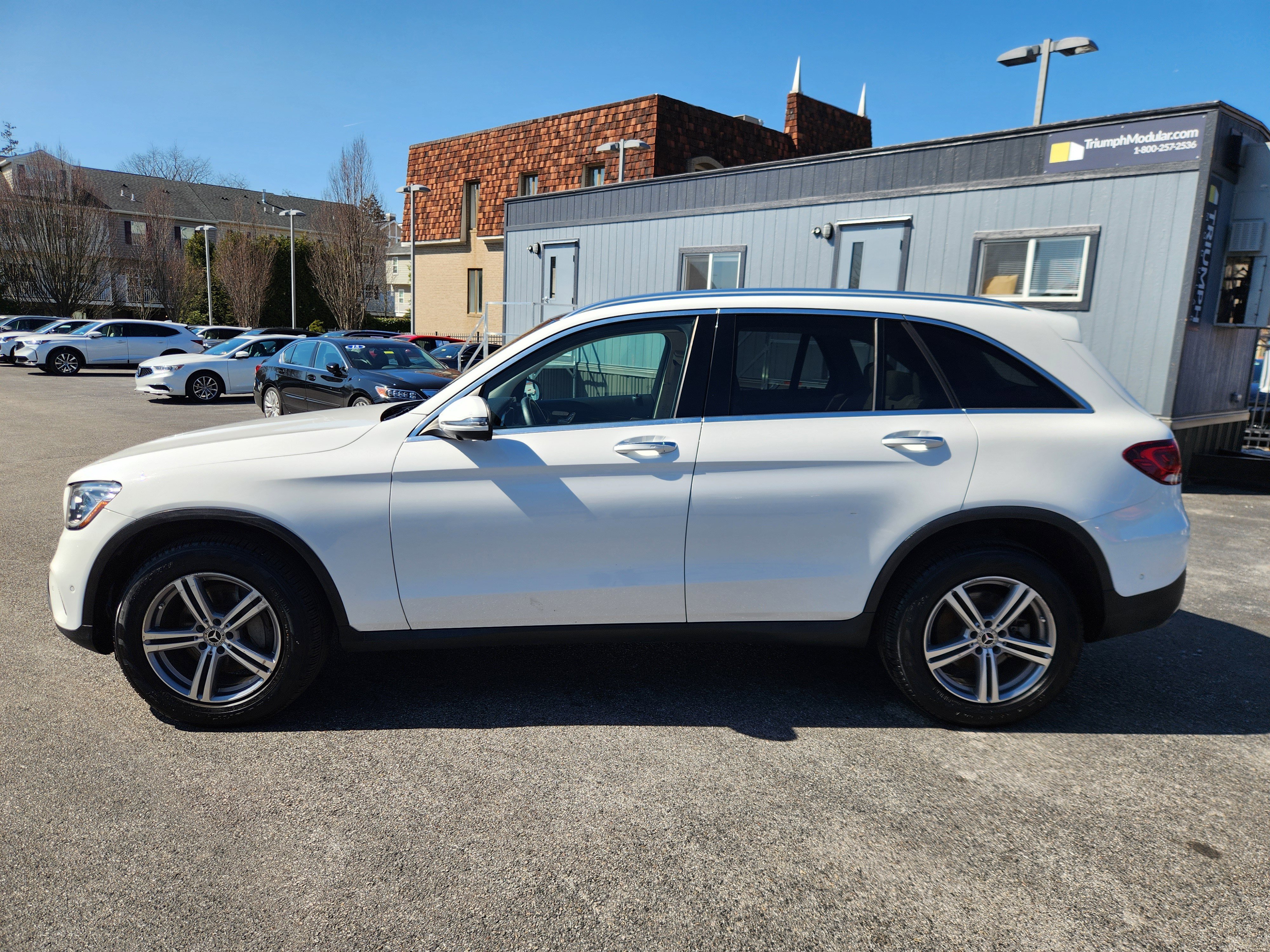 Used 2021 Mercedes-Benz GLC 300 4MATIC image 5