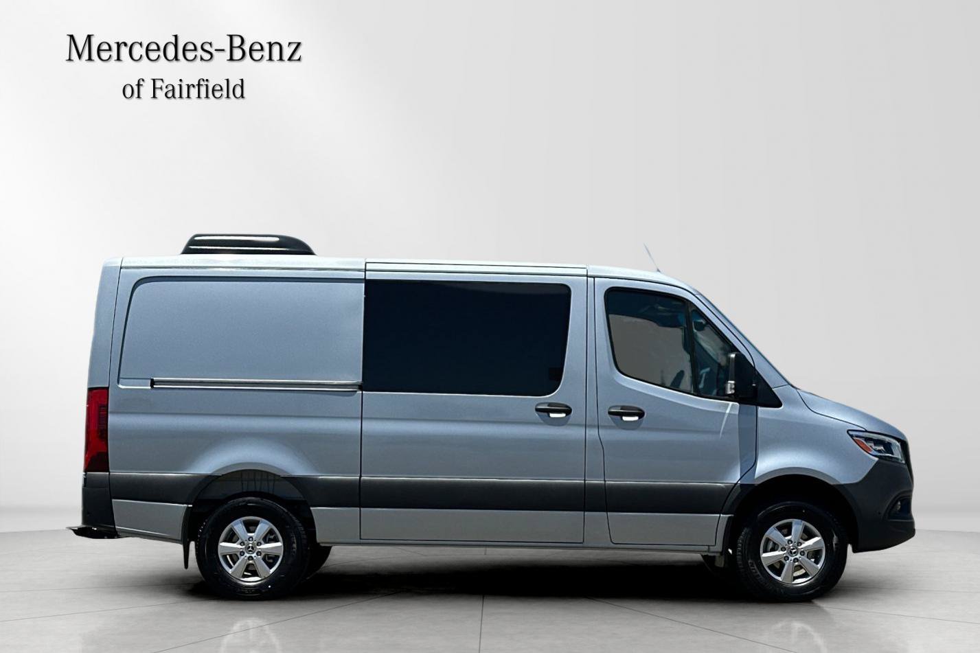 Used 2025 Mercedes-Benz Sprinter 2500 image 7