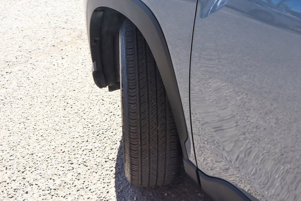 Used 2022 Toyota Corolla Cross L image 42