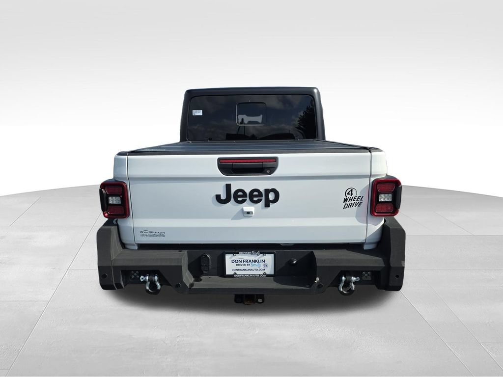 Used 2025 Jeep Gladiator Sport AWD/4WD image 6