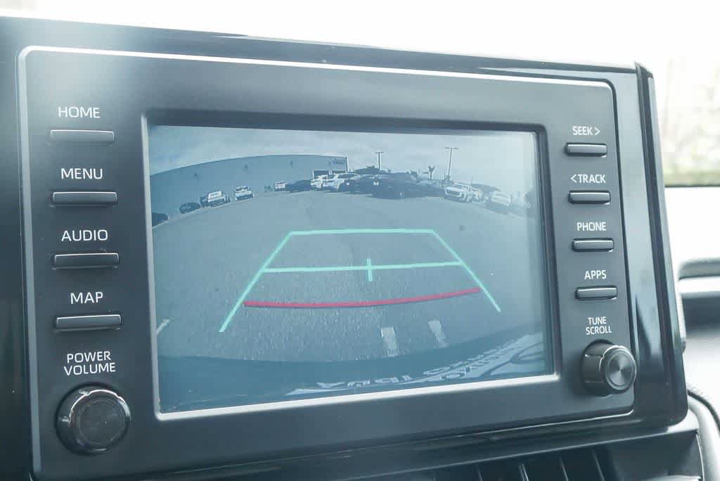 Used 2019 Toyota RAV4 LE FWD image 23