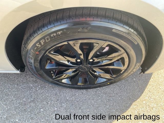 Used 2020 Chevrolet Malibu LT image 27