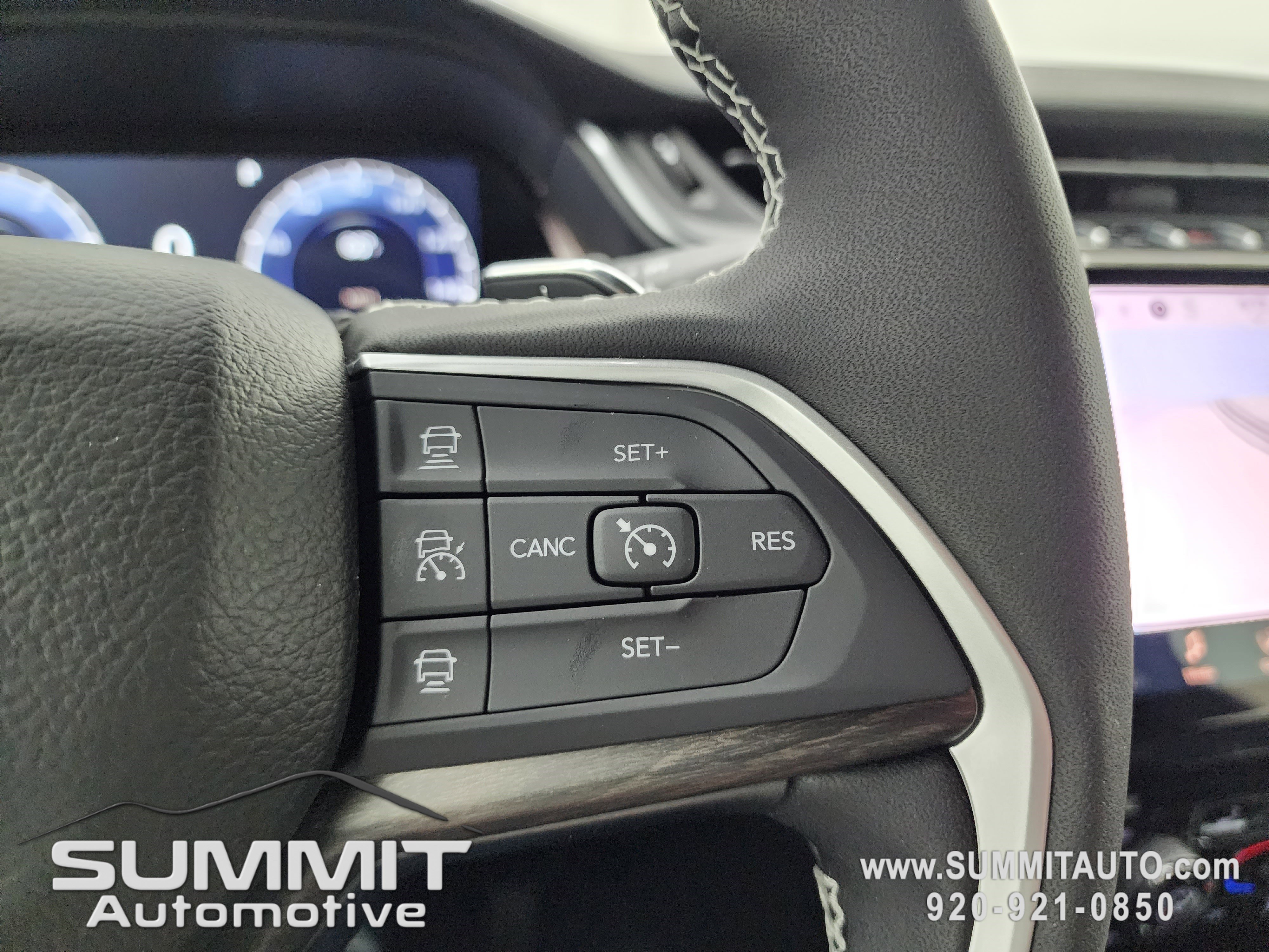 New 2025 Jeep Grand Cherokee L Limited w/ Trailer Tow Package image 15