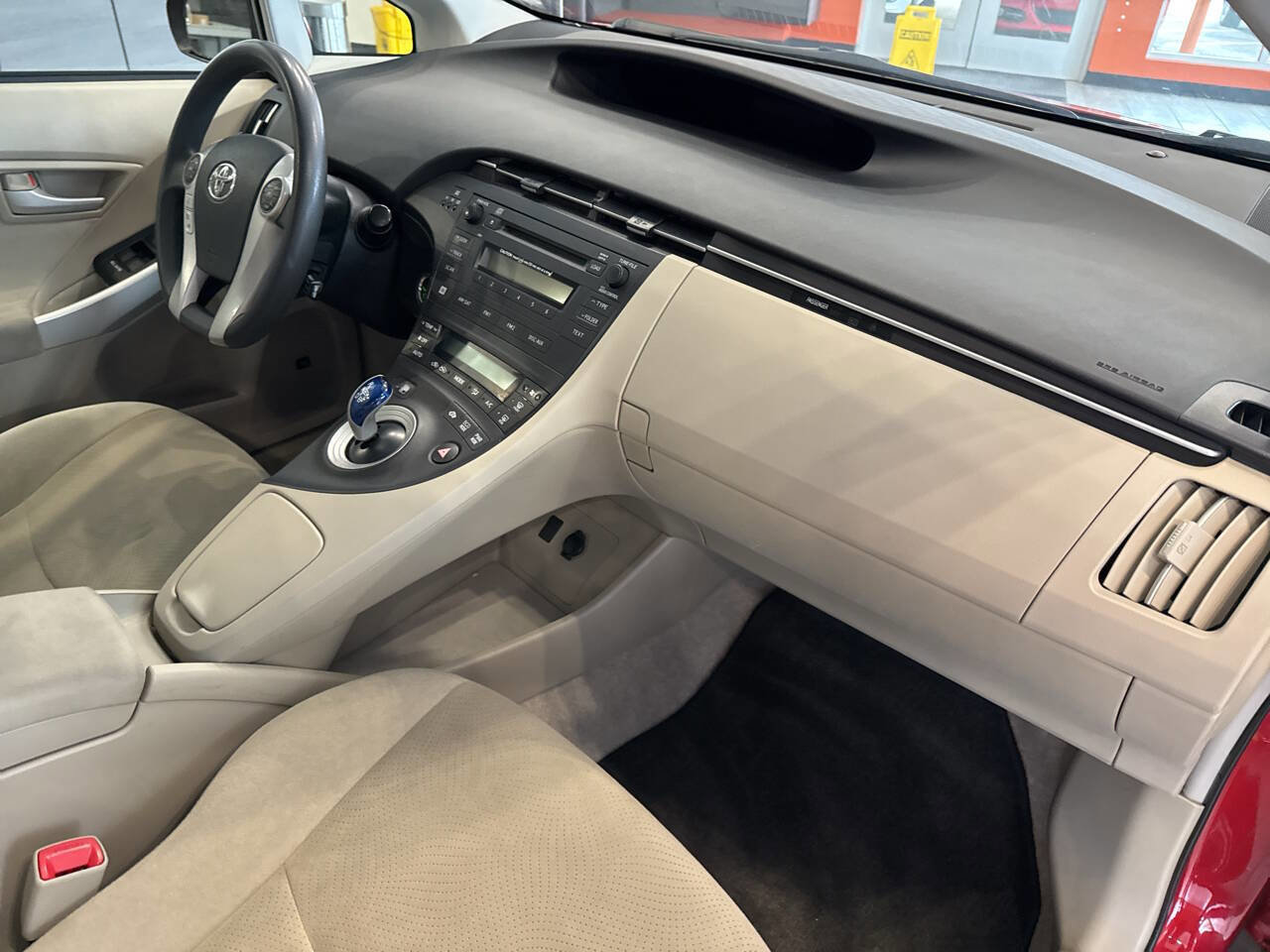 Used 2011 Toyota Prius Three image 38