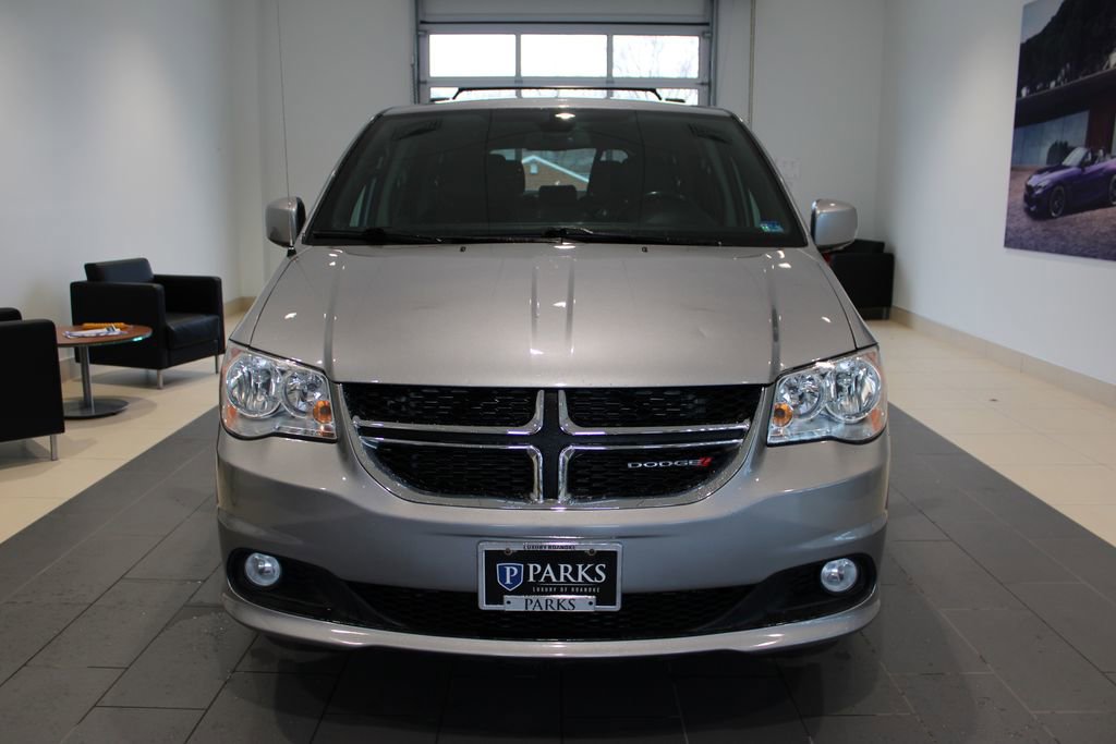 Used 2019 Dodge Grand Caravan SXT image 14