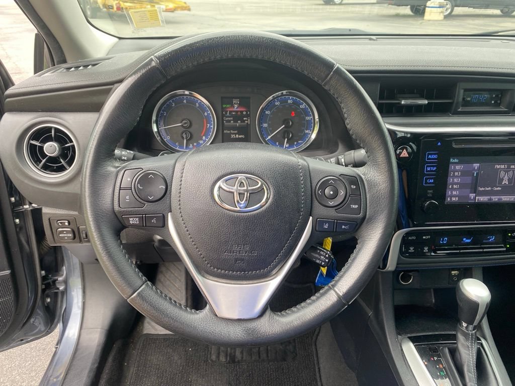 Used 2017 Toyota Corolla SE w/ Body Protection Package FWD image 18